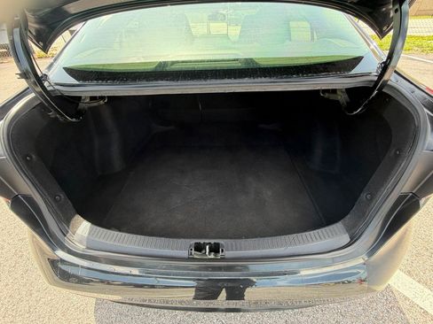 Used 2020 Toyota Corolla LE FWD image 14