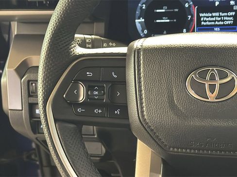 Used 2025 Toyota Tacoma TRD Sport image 21