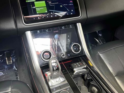 Used 2020 Land Rover Range Rover Sport HST image 40