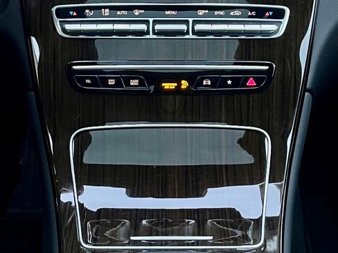 Certified 2022 Mercedes-Benz GLC 300 4MATIC image 16