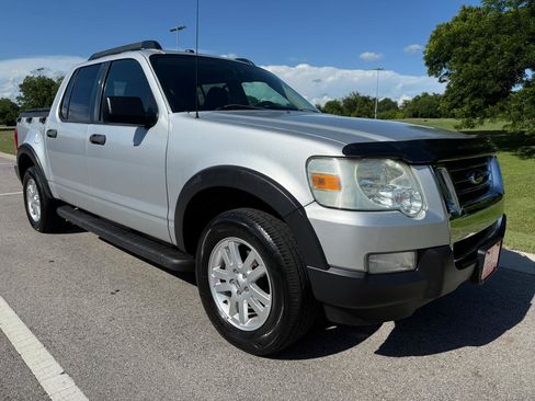 Used 2010 Ford Explorer Sport Trac XLT RWD image 42