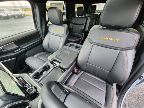 New 2026 Ford Expedition Tremor image 11