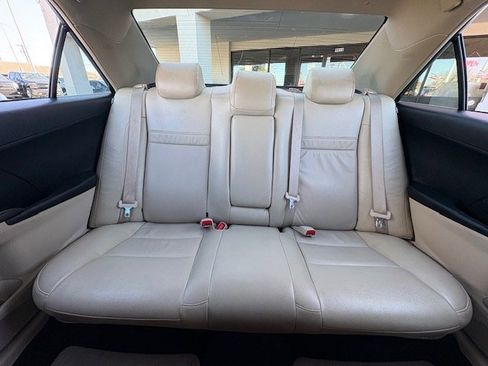 Used 2012 Toyota Camry L image 21