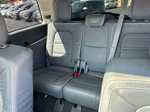 Used 2018 Lincoln Navigator Black Label image 14