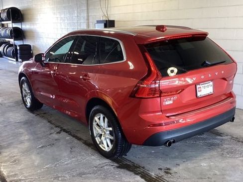 Used 2018 Volvo XC60 T5 Momentum w/ Advanced Package image 8