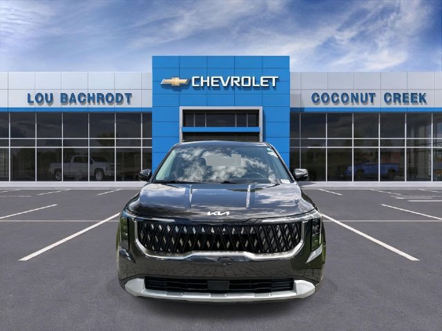 Used 2026 Kia Carnival FWD image 3