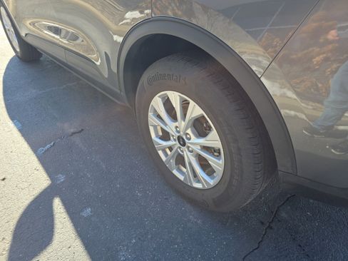 Used 2023 Ford Escape Active w/ Tech Pack #2 AWD/4WD image 8