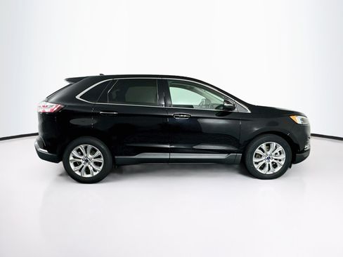 Used 2021 Ford Edge Titanium w/ Equipment Group 301A AWD/4WD image 10