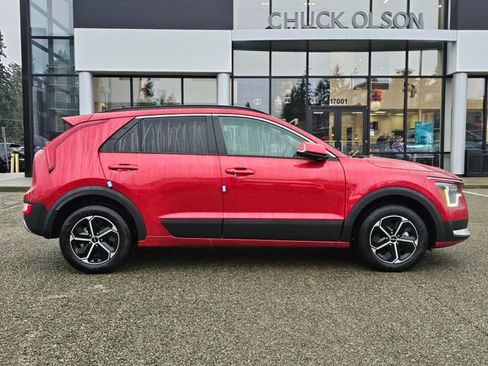 New 2025 Kia Niro EX image 6