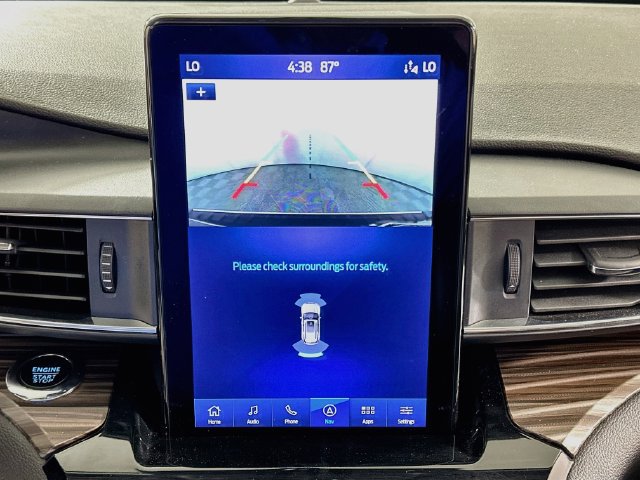 Used 2024 Ford Explorer Limited w/ Limited Technology Package RWD image 18