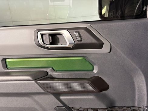 Used 2024 Ford Bronco Black Diamond w/ Sasquatch Package image 17