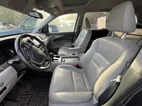 Used 2017 Honda Pilot EX-L image 8
