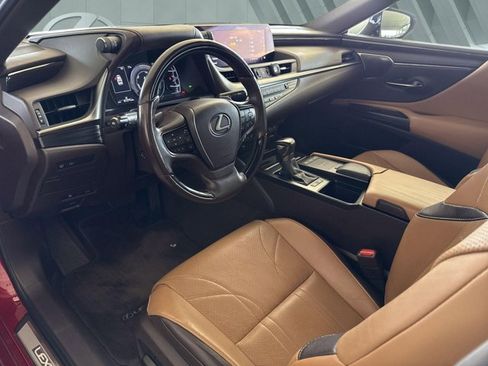 Used 2019 Lexus ES 300h w/ Accessory Package 2 FWD image 10