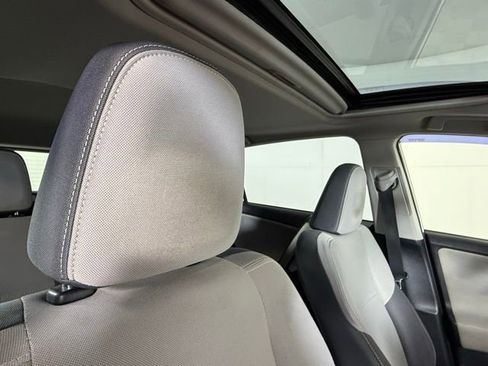 Used 2014 Toyota RAV4 XLE image 34