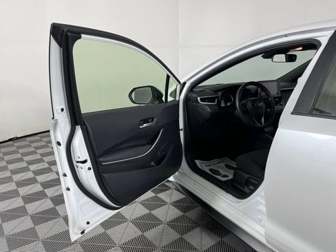 Used 2022 Toyota Corolla SE FWD image 17