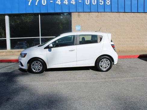 Used 2020 Chevrolet Sonic LT image 25