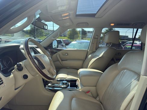 Used 2014 INFINITI QX80 4WD w/ Deluxe Touring Package image 9