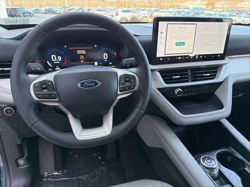 New 2026 Ford Explorer Active image 12