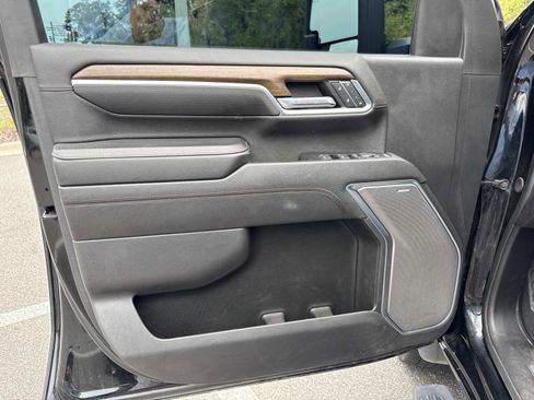 Used 2024 Chevrolet Silverado 3500 High Country w/ High Country Premium Package AWD/4WD image 17