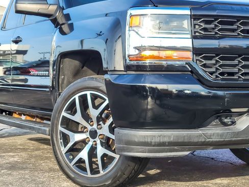 Used 2018 Chevrolet Silverado 1500 LT image 3