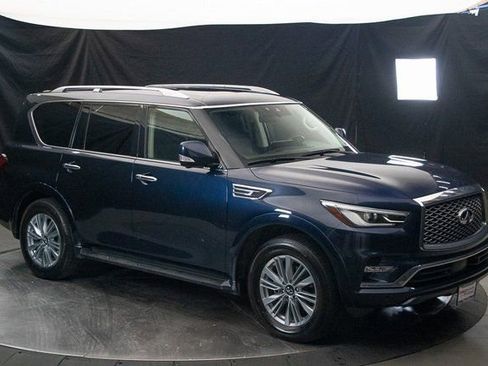 Used 2024 INFINITI QX80 Luxe AWD/4WD image 3