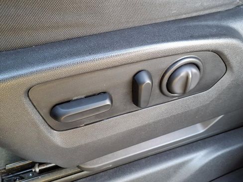 Used 2019 GMC Sierra 1500 Elevation w/ Elevation Value Package image 14