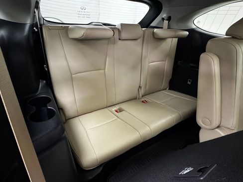 Used 2020 Toyota Highlander Platinum image 18