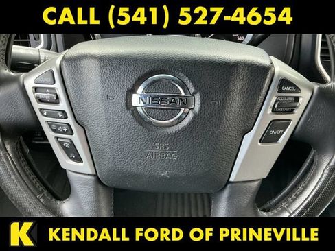 Used 2018 Nissan Titan SV w/ SV Convenience Package AWD/4WD image 19
