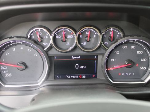 Used 2019 Chevrolet Silverado 1500 RST AWD/4WD image 17