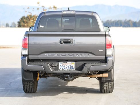 Certified 2020 Toyota Tacoma TRD Off-Road image 6
