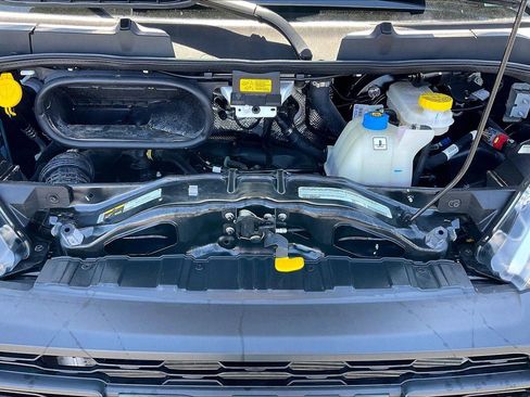 Used 2025 RAM ProMaster 2500 w/ Convenience Group FWD image 12