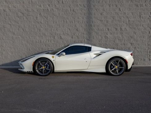 Certified 2023 Ferrari F8 Tributo RWD image 12