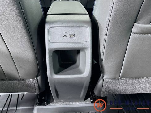 Used 2025 Buick Envista Sport Touring w/ Convenience I Package FWD image 32