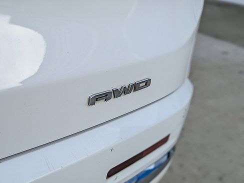 Used 2020 GMC Acadia Denali w/ Denali Ultimate Package image 12