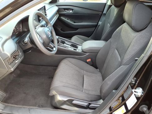 Used 2025 Honda Accord LX image 15