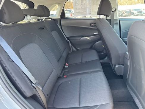 Used 2022 Hyundai Kona SEL image 11