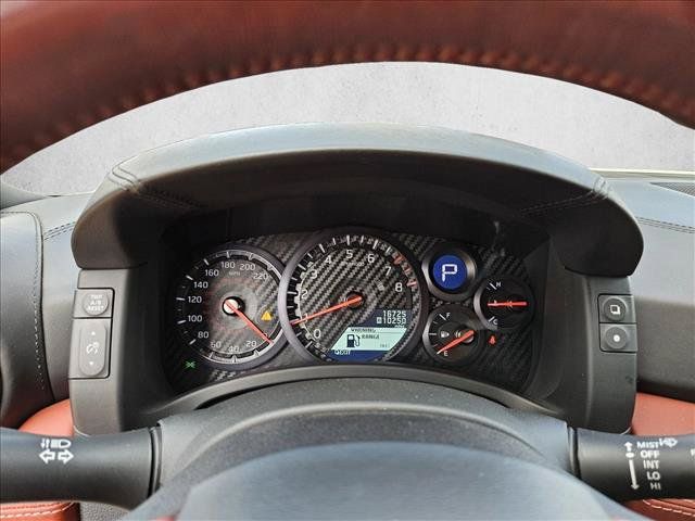 Used 2021 Nissan GT-R Premium AWD/4WD image 18