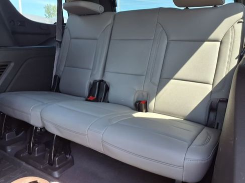 Used 2023 Chevrolet Tahoe LT w/ LT Signature Plus Package RWD image 13