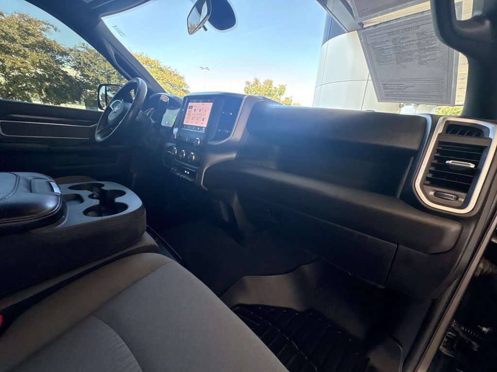 Used 2022 RAM 3500 Big Horn AWD/4WD image 28