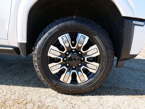 Certified 2024 GMC Sierra 2500 Denali w/ Denali Reserve Package image 11