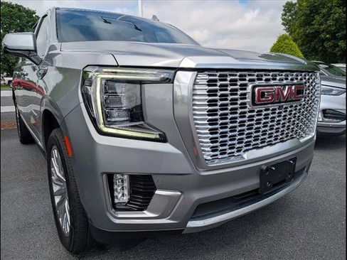 Used 2024 GMC Yukon XL Denali w/ Advanced Technology Package image 30