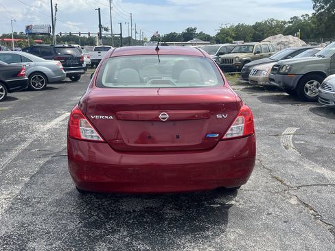 Used 2012 Nissan Versa SV image 5