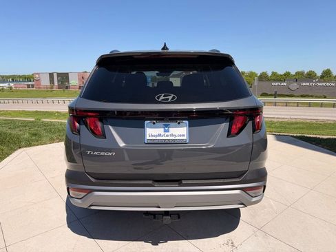 Used 2025 Hyundai Tucson SEL FWD image 4