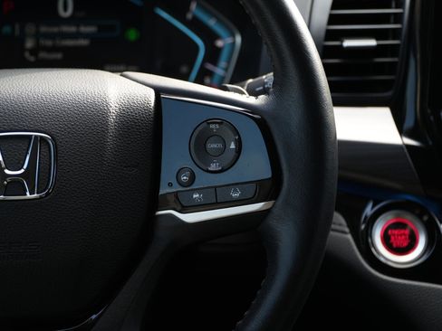 Used 2024 Honda Odyssey Elite image 24