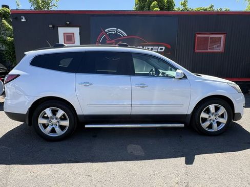 Used 2016 Chevrolet Traverse LTZ w/ LPO, 'HIT The Road' Package AWD/4WD image 6
