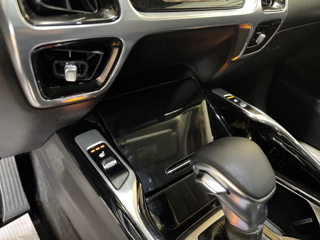 Certified 2023 Kia Sorento SX AWD/4WD image 30