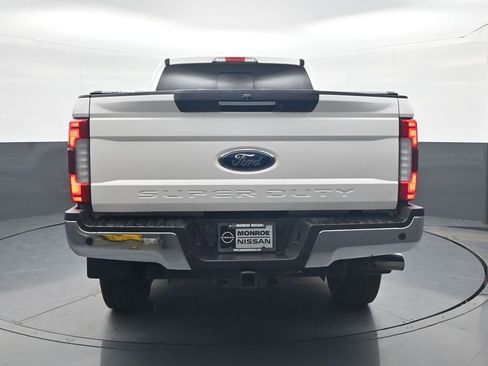 Used 2019 Ford F250 Lariat w/ Lariat Ultimate Package image 6