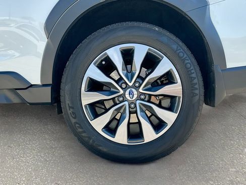 Used 2023 Subaru Outback Limited image 32