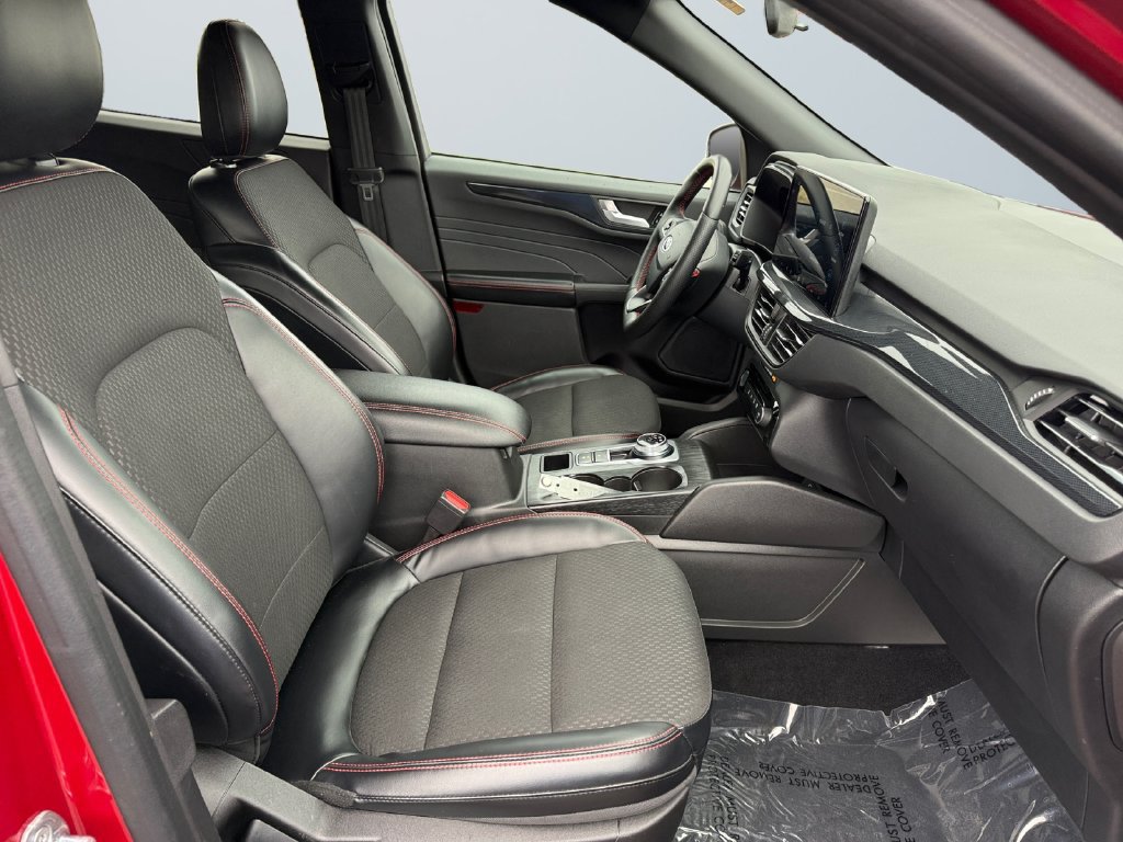 Used 2023 Ford Escape ST-Line w/ Tech Pack #1 AWD/4WD image 15