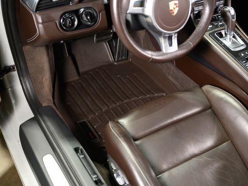 Used 2013 Porsche 911 Carrera S image 25